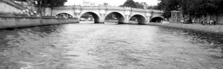 sight-seeing-in-paris-batobus-river-tours sight-seeing-in-paris-batobus-river-tours